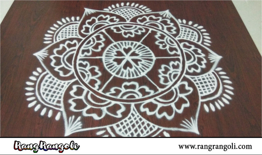 simple rangoli designs with 5 dots